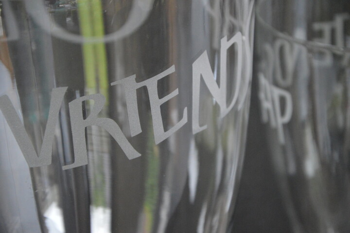 Windlicht, omarm onze vriendschap